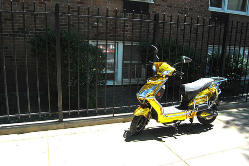estadosunidos unitedstates unitedstatesofamerica newyork newyorkcity novaiorque harlem bike motorbike shine shining street streetview streetshot wpdobjects