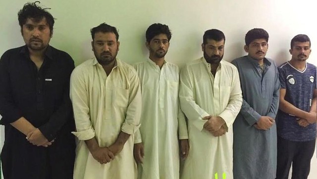 3816 6 Pakistani arrested for robbery at Gold shops worth SR 10.6 million 01