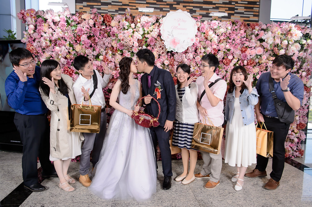[婚禮攝影]家瑋曉婷 文定迎娶午宴 @六福萬怡酒店-最專業的團隊完成每場完美婚禮紀錄，拍的不只好更要快! #婚攝作品