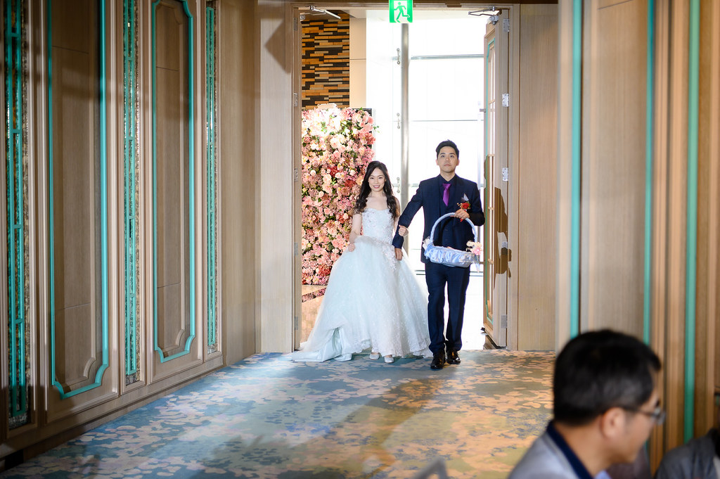 [婚禮攝影]家瑋曉婷 文定迎娶午宴 @六福萬怡酒店-最專業的團隊完成每場完美婚禮紀錄，拍的不只好更要快! #婚禮紀錄