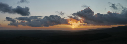 wales mountains breconbeacons landscape sunset spring hills