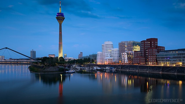 Rheinturm Düsseldorf (DE)