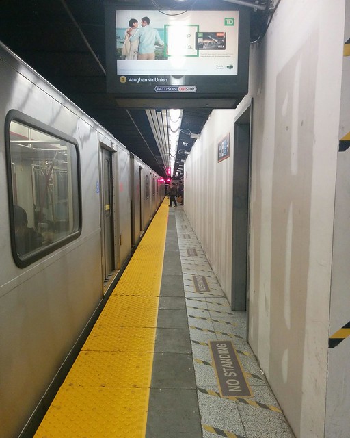 Southbound train #toronto #ttc #subway #line1 #eglintonstation #coronavirustoronto #latergram
