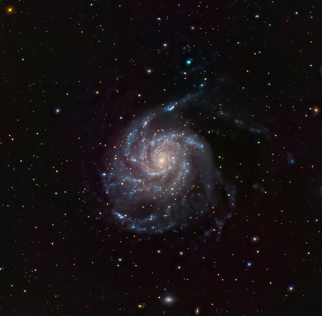 M101  (The pinwheel Galaxy)  V2