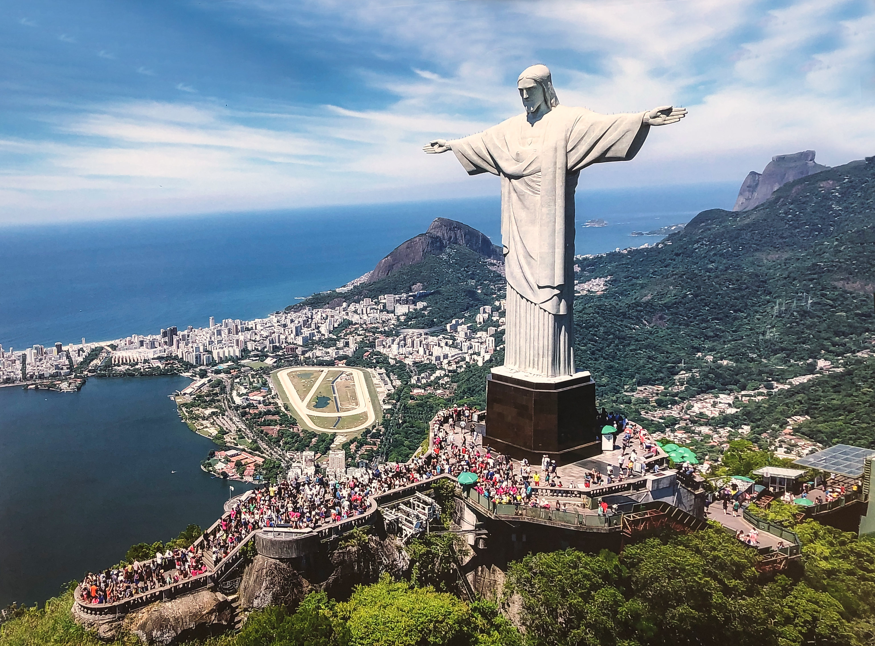 Как называется страна бразилия. Христос Искупитель Рио де Жанейро. Статуя Иисуса Христа в Рио-де-Жанейро. Статуя Христа-Искупителя в Рио-де-Жанейро, Бразилия. Тату Христа-Искупителя Бразилия.
