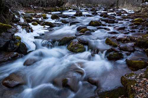 stream winter snow ice river flow long exposure rocks rocky tupavica stara planina