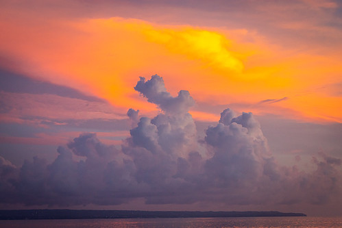 asia bali indonesia pererenan beach orange pink silhouette sun sunset yellow