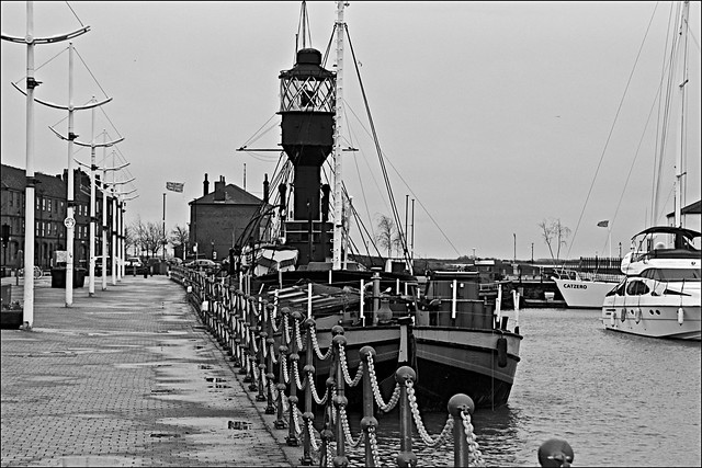 Hull Marina  Monochrome