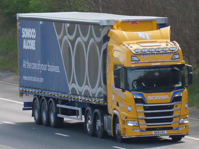 Tyneside Express Transport, Scania R450 (NK18XXS) On The A1M Northbound