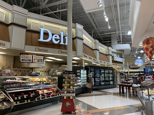 Harris Teeter interior | by RetailRyan