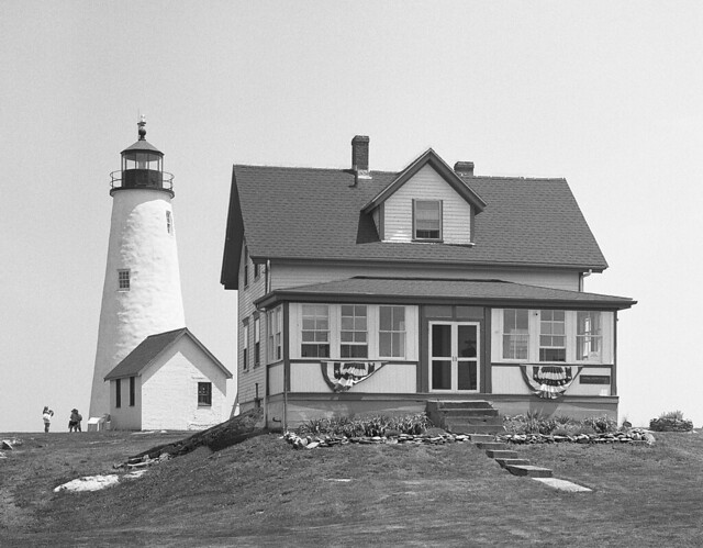 Bakers Island Light