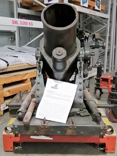 MILITARY WEAPON DUXFORD | by toowoomba surfer