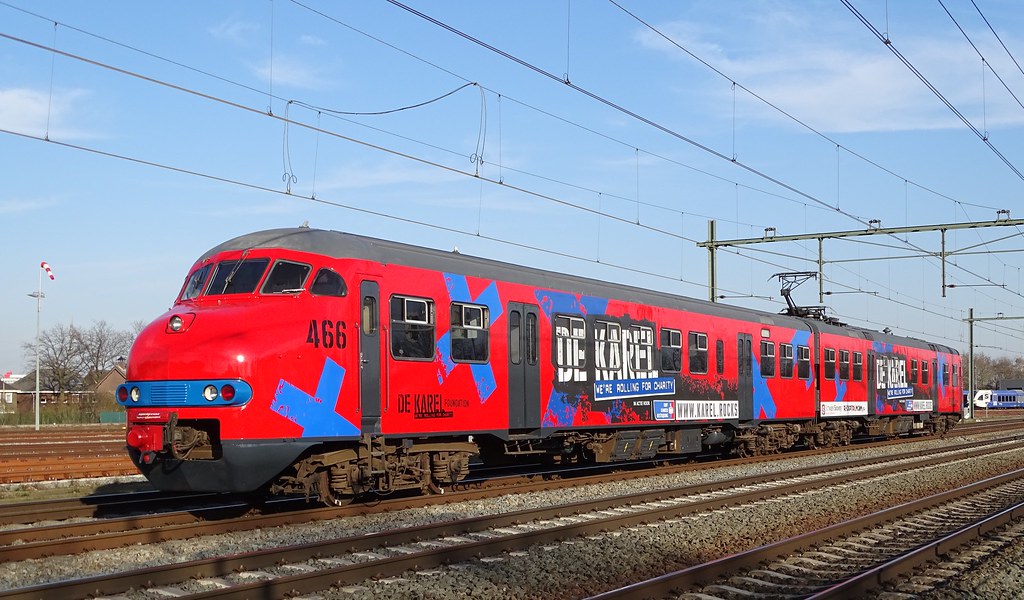 Train 466 De Karel waiting for a test run to Watergraafsmeer ! At Blerick,the Netherlands 25.3.2020
