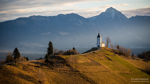 2020 balkans jamnik landscape ski slovénie voyage chemin church hiver montagne panoramic path slovenia sunrise tree église