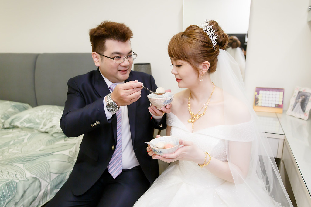 [婚禮攝影]奕翔驛帆 文定迎娶晚宴@台北花卉村-最專業的團隊完成每場完美婚禮紀錄，拍的不只好更要快! #婚攝作品