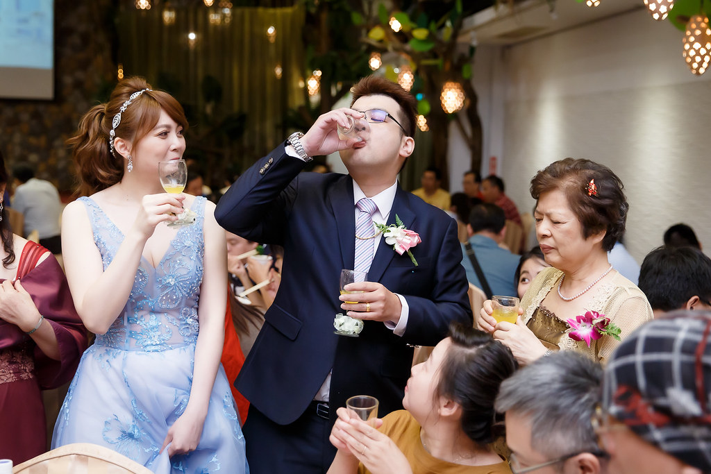[婚禮攝影]奕翔驛帆 文定迎娶晚宴@台北花卉村-最專業的團隊完成每場完美婚禮紀錄，拍的不只好更要快! #婚禮紀錄
