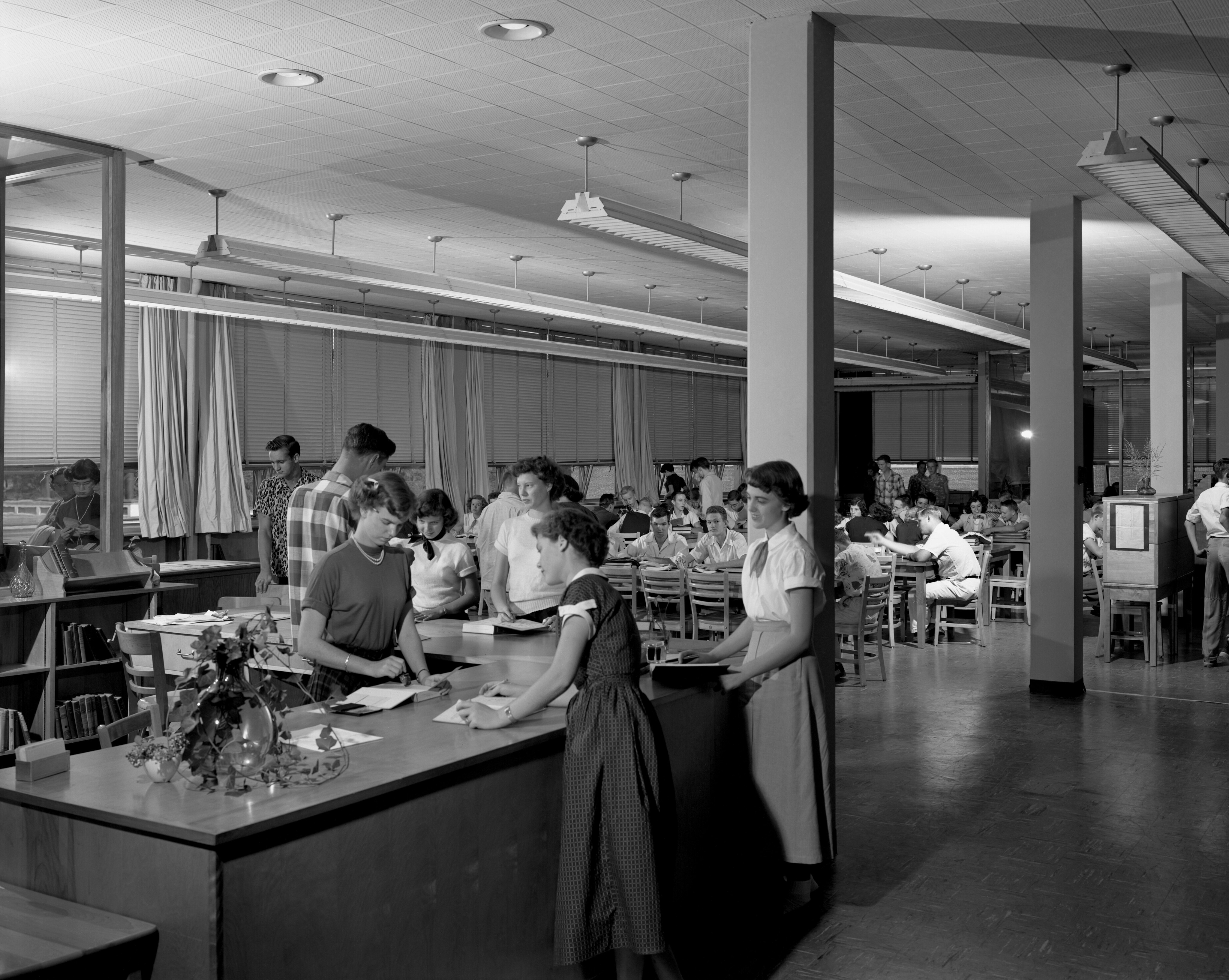 High School Library – Oak Ridge High School – 1951
