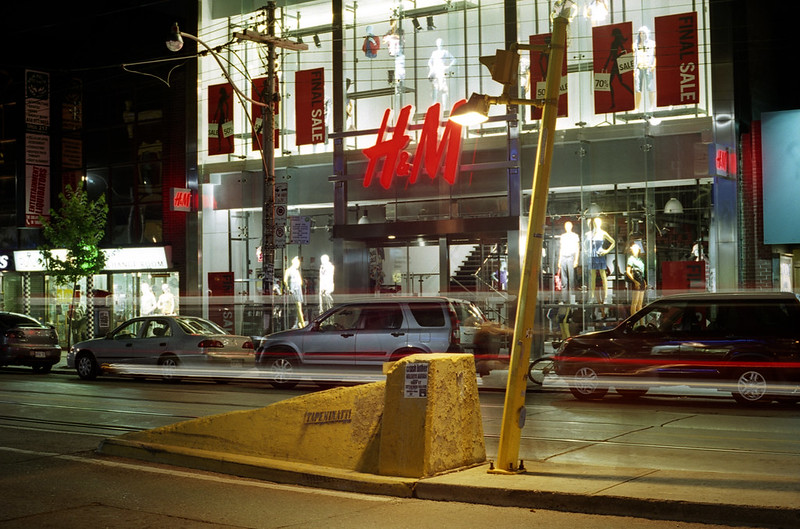 Blur In front of H&M