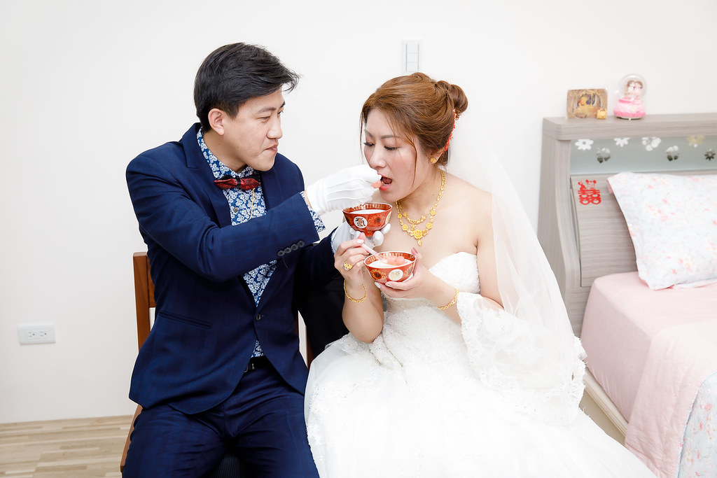[婚禮攝影]源峰千惠 文定迎娶晚宴@南港雅悅會館-最專業的團隊完成每場完美婚禮紀錄，拍的不只好更要快! #即拍即印