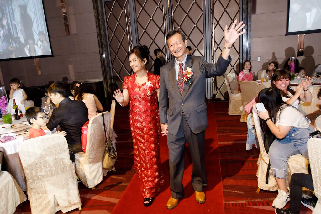 [婚禮攝影]源峰千惠 文定迎娶晚宴@南港雅悅會館-最專業的團隊完成每場完美婚禮紀錄，拍的不只好更要快! #婚攝作品