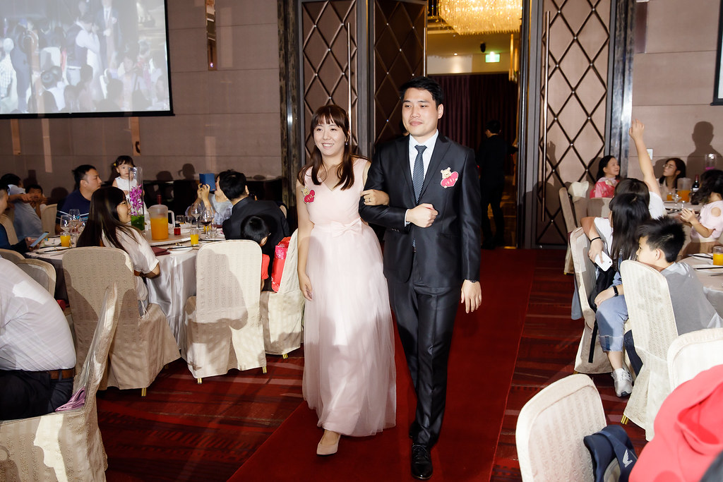 [婚禮攝影]源峰千惠 文定迎娶晚宴@南港雅悅會館-最專業的團隊完成每場完美婚禮紀錄，拍的不只好更要快! #即拍即印