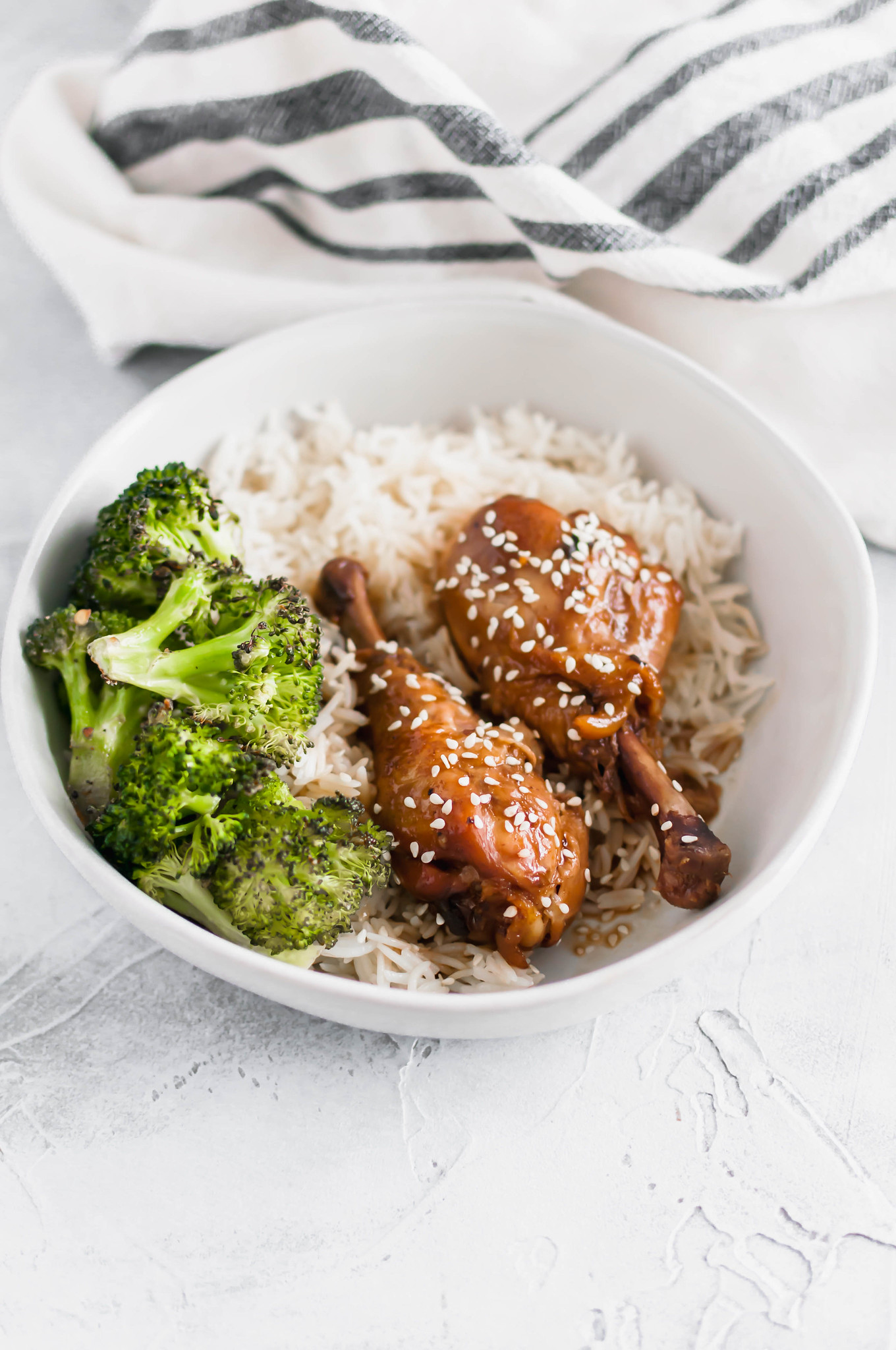 These Slow Cooker Teriyaki Chicken Drumsicks are the perfect meal when you're short on ingredients and the desire to cook. You're going to love this one.