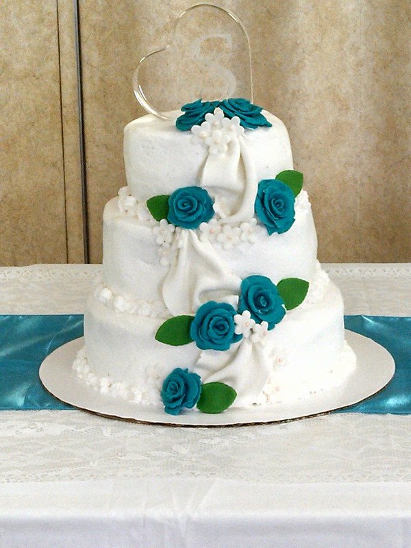 Cake by Adrielle's Cakes
