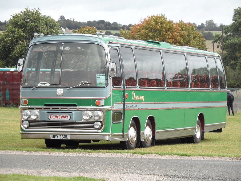 Bedford VAL - UFX 360L @ Showbus 2019 (2)