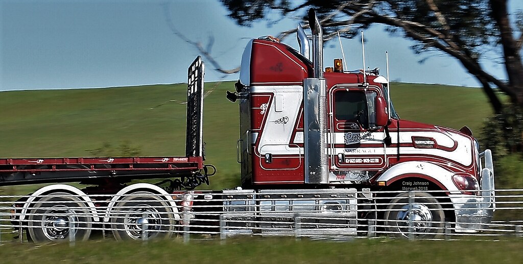 Kenworth Westbound out of Morwell