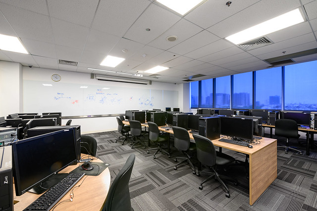 Computer lab | RMIT University Vietnam - Saigon South campus | Flickr