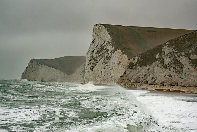 Cliffs and waves near Durdle Door