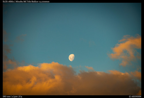sonya7riialpha ilce7rm2 eveninglight sunset backyard newzealand waikato hamilton sky light moon luna