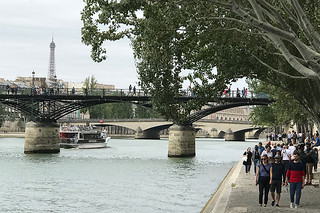 Paris - Eiffel Tower Seine river walk