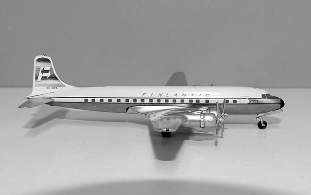 Finlantic Douglas DC-6A OH-DCA