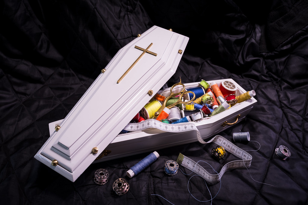 White coffin sewing box 12inch (32cm)