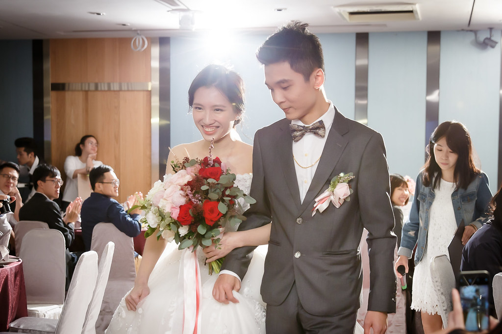[婚禮攝影]明杰佳容 文定迎娶午宴@士林台南海鮮會館-最專業的團隊完成每場完美婚禮紀錄，拍的不只好更要快! #婚攝作品