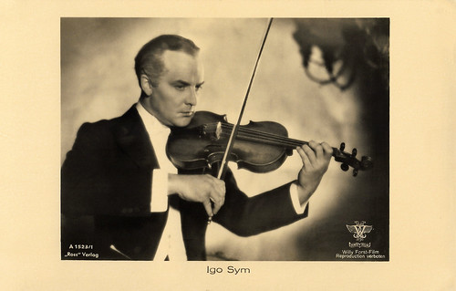 Igo Sym in Serenade (1937)