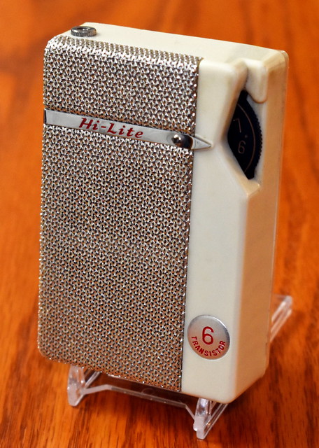 Vintage Hi-Lite Transistor Radio, Model YTR-601, AM Band, 6 Transistors, Made In Japan, Circa 1963