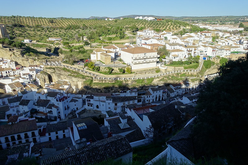 Setenil de las Bodegas (Cádiz) y sus sorprendentes calles cueva. - Recorriendo Andalucía. (15)