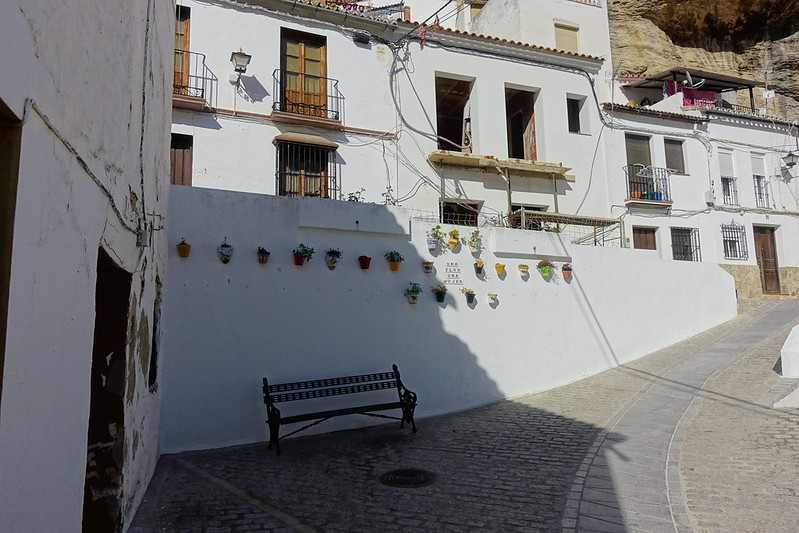 Setenil de las Bodegas (Cádiz) y sus sorprendentes calles cueva. - Recorriendo Andalucía. (35)