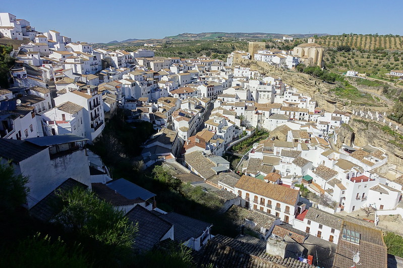 Setenil de las Bodegas (Cádiz) y sus sorprendentes calles cueva. - Recorriendo Andalucía. (14)