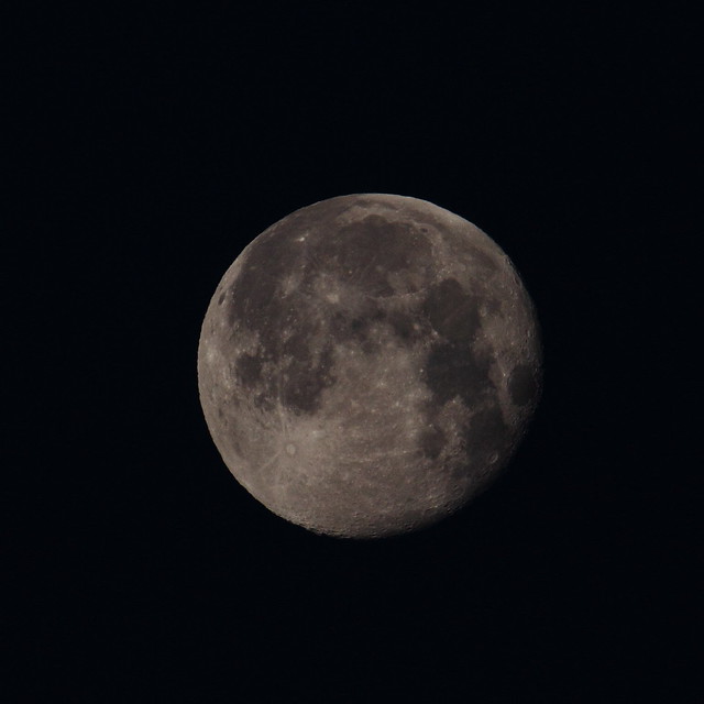 Moon, April 9 AM