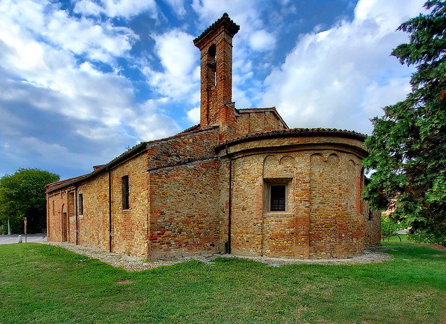 Volpedo (AL) - Pieve Romanica di San Pietro (X-XV sec.)  -  Explored