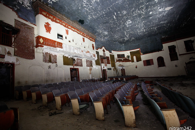 The Old Ramova Theater Main Feature