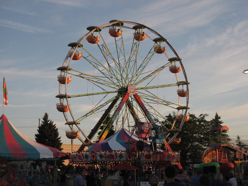 county fair fairs michigan mi mich 4h fowlerville july 2013 travel cloud clouds ferris wheel sunset cirrus midway circus