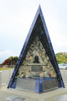 12-107 Monument op Mount Victoria Wellington