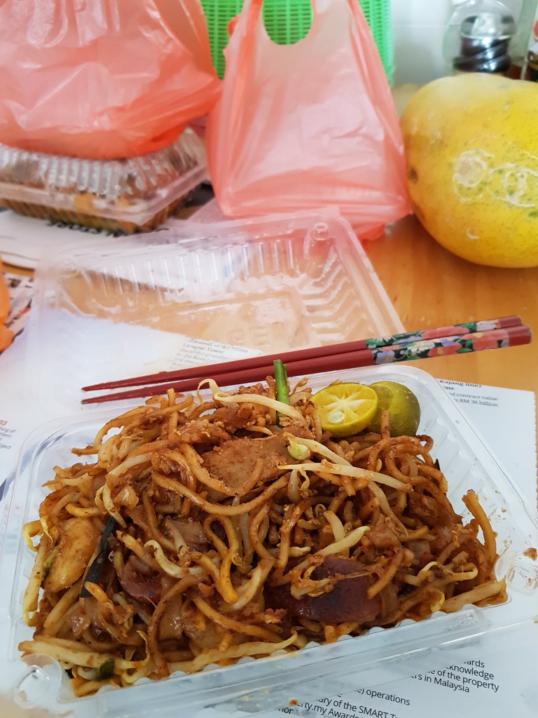 炒粿條面 Char Koay Teow rm$6.50 @ 天天茶餐室 Restoran Tian Tian USJ20