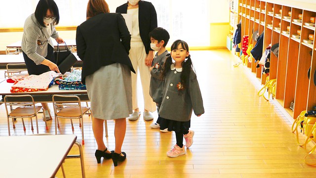 Sakiko was moved up to the kindergarten 2nd grade class.