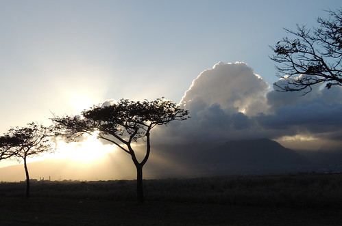 crepuscularrays sky clouds mountains maui hawaii hi