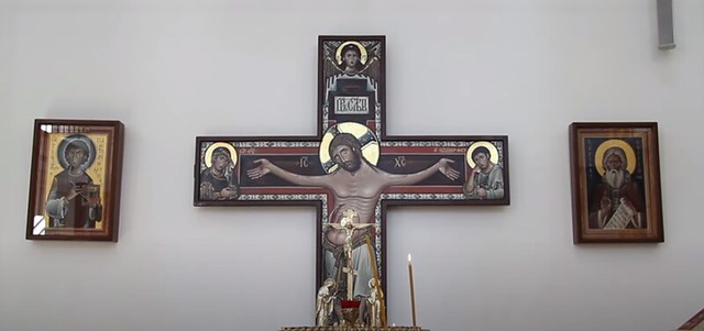 Icono de Jesucristo crucificado en la catedral ortodoxa rusa de Madrid